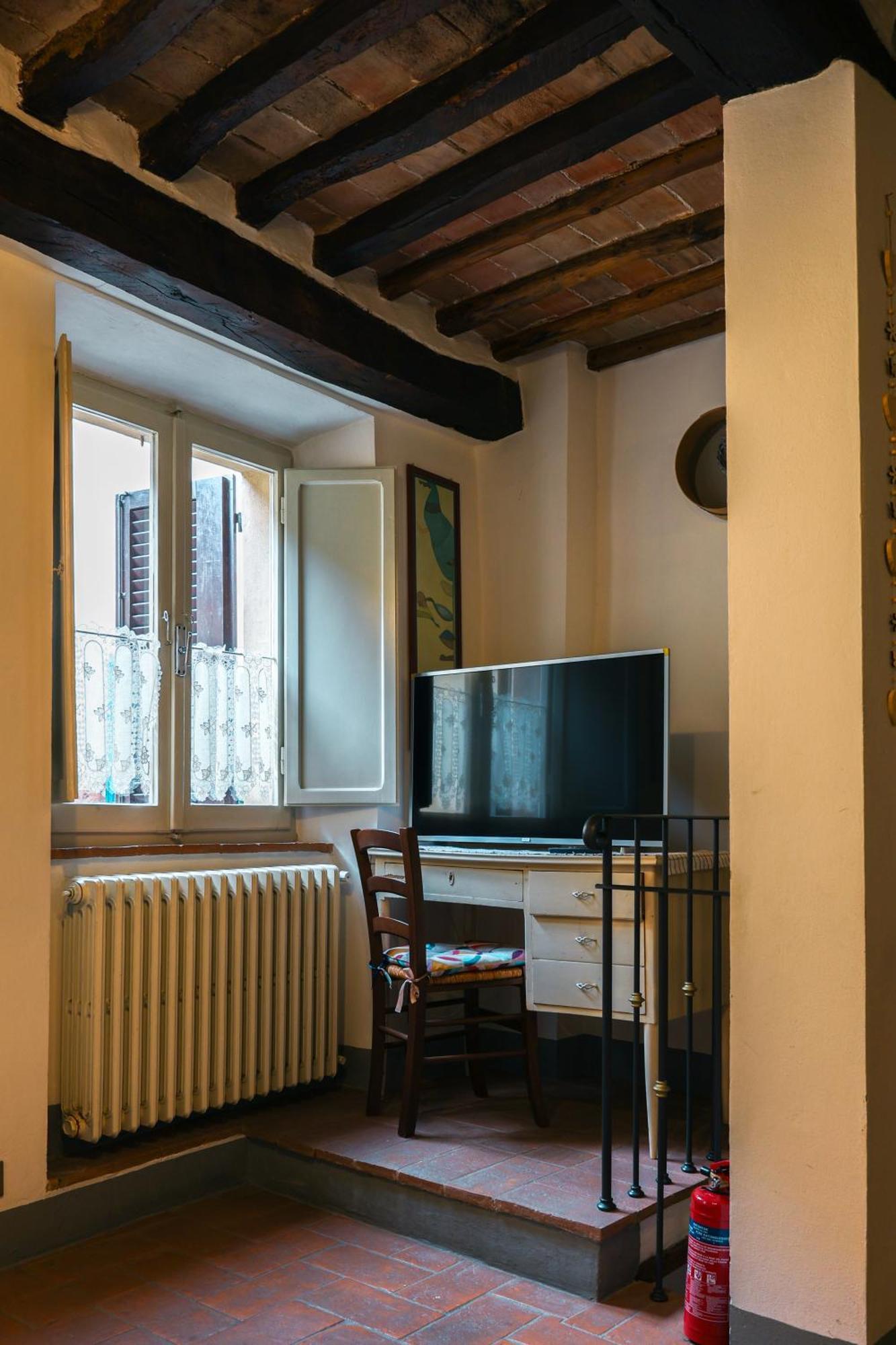 Pulcinella Appartamento Tipico Centro Storico Montepulciano Stazione Dış mekan fotoğraf